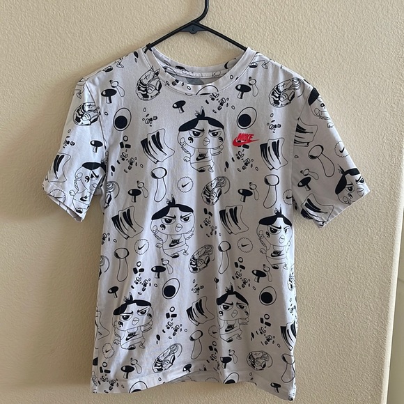 Nike Men T-shirt - Picture 1 of 5